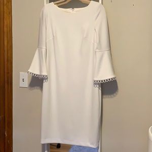 Calvin Klein Elegant white dress